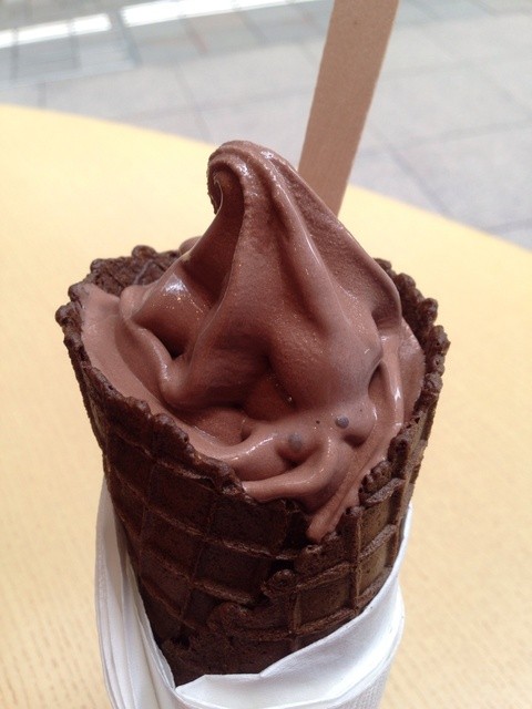 【東京】チョコレート好きのための～“チョコレート ソフトクリーム”☆☆☆ [食べログまとめ]