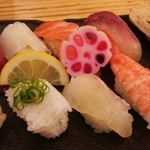 魚輝水産 - 握り寿司盛合せ