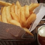 ヴィア ビア オオサカ - チップス今回はスイートチリソースで♪