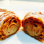 ラ クローネ - ちょこくり~むさん
      パカッฅ(ﾐ・ﻌ・ﾐ)ฅ