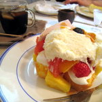 ヤマモト - フルーツのショートケーキ