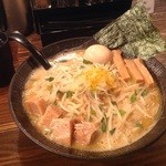 大塚屋 - 味噌ラーメン味玉付き大盛り！