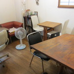 ウナ・カメラ・リーベラ - 内観