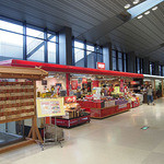JAL PLAZA - ブルースカイ 出雲空港 出発ロビー店
