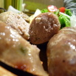 IGOSSOU オリエンタル - 迫力のソーセージ