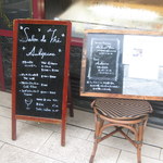 オ・タン・ペルデュ - サロンドテの看板