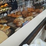モン・ペシェ・ミニョン - テラスから見たパン
