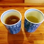 とん香 - お茶差し替えてくれました。