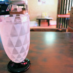 ペロケ - 暑い日なのでお冷が嬉しい