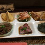 佳肴ながつき - 2015.8. ちょこっと前菜セット（瓶ビールとセットで￥1,300）