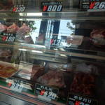肉のさかい - ショーケース