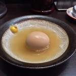 元祖 名島亭 - とんこつおでん1個無料券をいただいたので、玉子♡