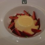 ル・ヴァンテール - イチゴのブラン・マンジェ