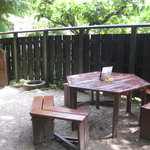 山辺の道 花もり - 風が気持ちよかったので表のテーブルで頂きます♪