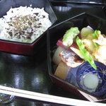 山辺の道 花もり - 二品目『二段重の季節のお弁当』