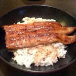 うなぎ青葉 - おどんぶりです。