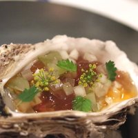 ラール・エ・ラ・マニエール - ミネラル：岩牡蠣と夏野菜エッセンス、加賀太胡瓜のクリスタル
