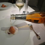 ドミニク・ブシェ トーキョー - プラムのソルベ