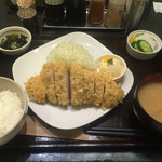 成蔵 - 雪室熟成豚ロースかつ定食 2,060円