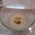 ポエシア - 白桃の冷製スープ