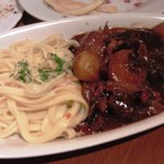 牛ほほ肉赤ワイン煮