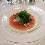 レストラン タテル ヨシノ 銀座 - 前菜：仔ヤギのカルパッチョ