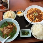 中華料理 萬盛 - 麻婆豆腐定食880円台湾ラーメン選択