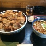 えびすこ本場所 - メタボ豚丼【料理】