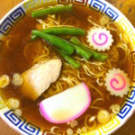 パリー食堂 - ラーメン 500円