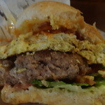 パントリー コヨーテ - ロックンロールバーガー（１，２５０円）＋オムレツトッピング