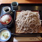 Isuusuhiki Teuchi Soba Oomi - 手打ちざる蕎麦大盛り