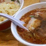 鶏支那屋 - 辛つけ麺（あっさり）