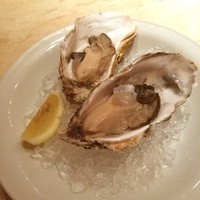 RIGOLETTO KITCHEN - 生牡蠣〜。