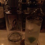 バー バンダバーグ - ジンベースのさっぱりしたカクテル