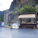 黒部ダム展望台 屋上小屋売店 - 