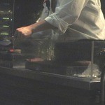 目の前で焼いてくれる石焼ステーキ（2015/9月）