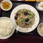 徳勝楼 - 肉野菜炒めセット「730円」…ご飯スープお替り自由♪