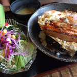 ソウルフードカフェ　カモメ - 焼豚たまご飯