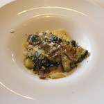 クラリタ ダ マリッティマ - オクラとモロヘイヤのヴェスヴィオアッラビアータ