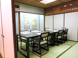 Tsukiji Uemura - テーブル椅子席仕様畳和個室