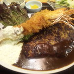 長三郎食堂 なんばCITY - 特大海老フライとハンバーグ定食食べました！おいしい。
