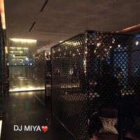 シグネチャー - 