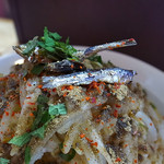 幻の中華そば加藤屋　伏見にぼ次朗 - 煮干しトッピング