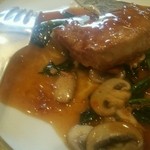 プティレストラン グーテ - 横から見たフォアグラ