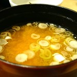 うら嶋 - かつお定食(1100円)・味噌汁