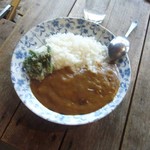 コーヒースポット - お隣の方が注文したカレー700円。ムリを言って写真を撮られて頂きました。