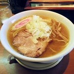 弥惣吉 - 鶏中華そば６８０円。