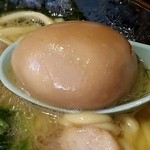 壱角家 - 味玉ラーメンの味玉〔15/9/4撮影〕