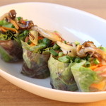 bres - サーモンの生春巻き