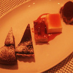 ウーナジョルナータ - ドルチェ５種盛り合わせ